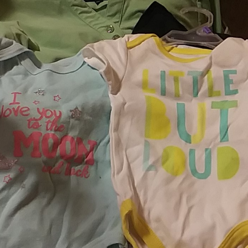 Baby bodysuit